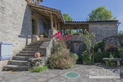 /international/fr/saint-projet-auvergne-310099784598/