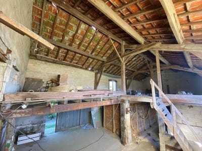 /international/fr/saint-christoly-de-blaye-aquitaine-120095923593/?lang=zh-tw