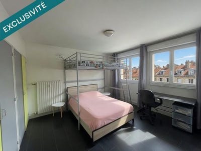 /international/fr/laval-pays-de-la-loire-310108487932/