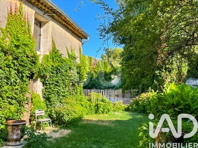 /international/fr/bernis-languedoc-roussillon-310105229828/