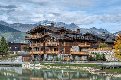 /international/fr/courchevel-rhone-310103763634/