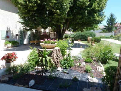 /international/fr/rognonas-provence-alpes-cote-d-azur-310098875287/?lang=en