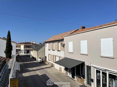 /international/fr/jard-sur-mer-pays-de-la-loire-310108633648/