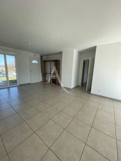 /international/fr/l-isle-jourdain-charente-310108645323/