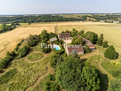 /international/fr/courtenay-centre-val-de-loire-310100760831/