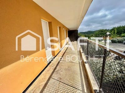 /international/fr/artigues-pres-bordeaux-aquitaine-310106488015/