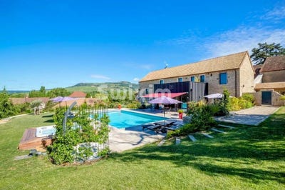 /international/fr/santenay-burgundy-310105104267/