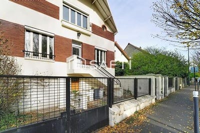 /international/fr/montreuil-ile-de-france-310106192288/