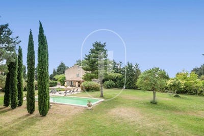 /international/fr/chateaurenard-provence-alpes-cote-d-azur-120080236875/?lang=en