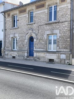 /international/fr/la-rochelle-franche-comte-310108592638/