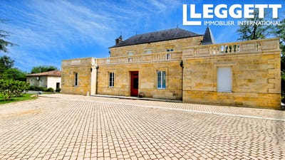 /international/fr/saint-magne-de-castillon-aquitaine-310094683933/