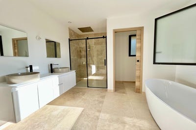 /international/fr/plan-de-la-tour-hh-15649921-le-plan-de-la-tour-provence-alpes-cote-d-azur-310100958655/?lang=fr