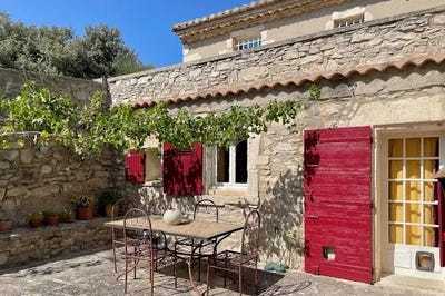 /international/fr/eygalieres-provence-alpes-cote-d-azur-310110410464/