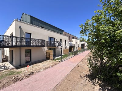 /international/fr/carpiquet-la-basse-normandie-310108954665/