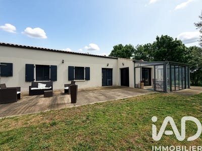 /international/fr/saint-jean-de-liversay-charente-310107737124/