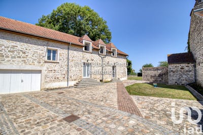 /international/fr/clery-en-vexin-ile-de-france-310100956134/?lang=zh-tw
