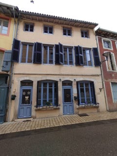 /international/fr/tournus-burgundy-310106607253/