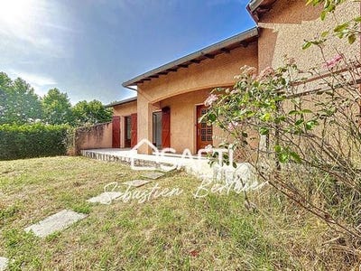 /international/fr/lavaur-midi-pyrenees-310100638851/