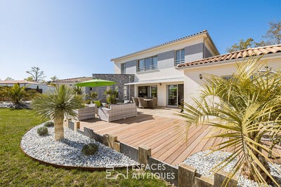 /international/fr/les-mathes-charente-310099841201/?lang=zh-cn
