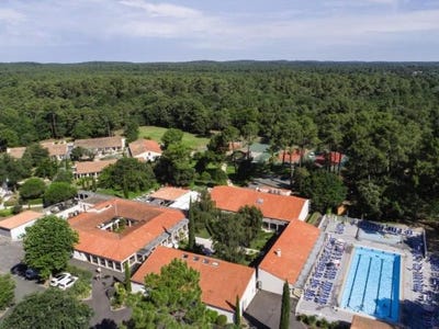 /international/fr/rte-de-la-fouasse-431-les-mathes-auvergne-310101496037/?lang=it