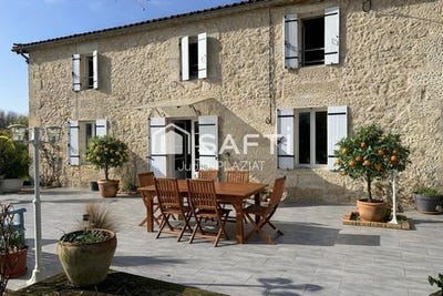 /international/fr/montignac-aquitaine-310106632275/