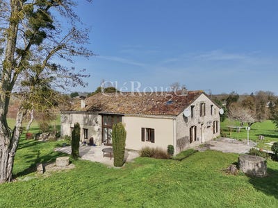 /international/fr/sauveterre-de-guyenne-aquitaine-310106381873/