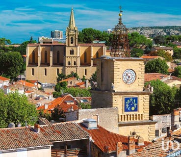 /international/fr/salon-de-provence-provence-alpes-cote-d-azur-310094420518/