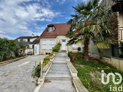 /international/fr/combs-la-ville-ile-de-france-310101227817/