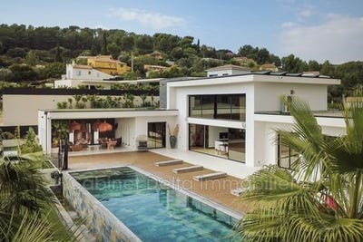 /international/fr/bandol-provence-alpes-cote-d-azur-310108327686/