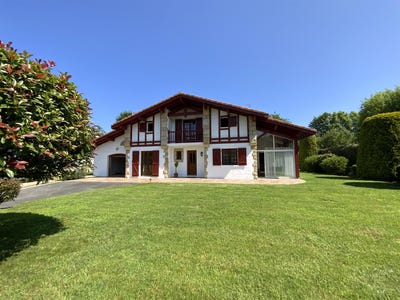 /international/fr/hasparren-aquitaine-310106711094/