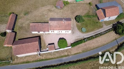 /international/fr/molinet-auvergne-310108836989/