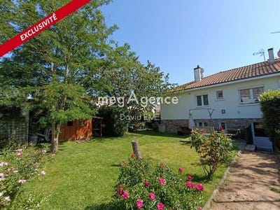 /international/fr/la-roche-sur-yon-pays-de-la-loire-310108375565/