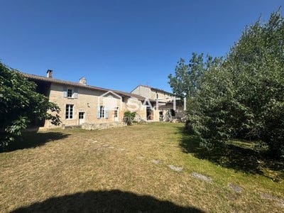 /international/fr/la-creche-charente-310101381802/