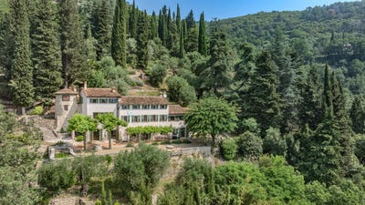/international/fr/grasse-hh-15829891-grasse-provence-alpes-cote-d-azur-310100958728/?lang=fr