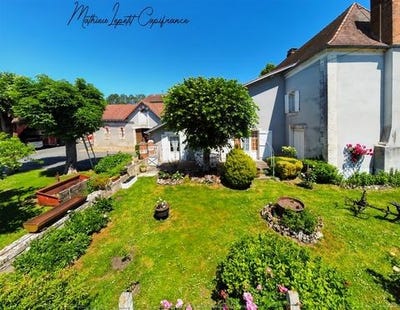 /international/fr/st-pierre-de-chignac-aquitaine-310099890077/