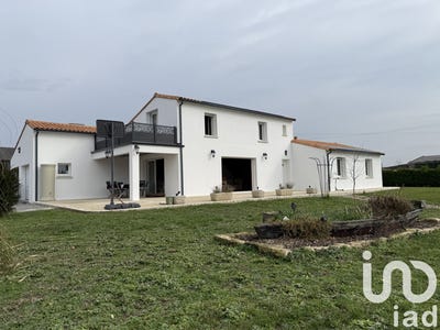 /international/fr/saint-hilaire-la-palud-charente-310107292180/