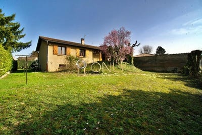 /international/fr/quincieux-rhone-310106490450/