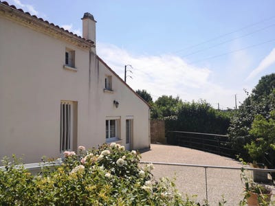 /international/fr/sainte-cecile-la-basse-normandie-310100576638/?lang=zh-cn