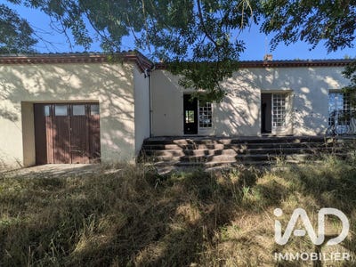 /international/fr/hautefage-la-tour-aquitaine-310108511000/
