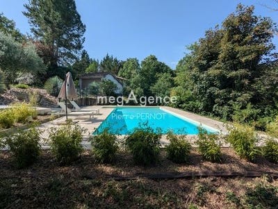 /international/fr/puygouzon-midi-pyrenees-310106750385/