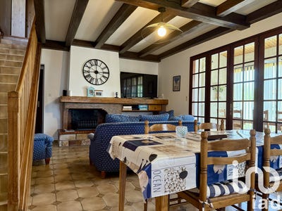/international/fr/la-bree-les-bains-charente-310107737865/
