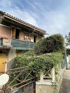 /international/fr/gagnieres-languedoc-roussillon-310109746621/
