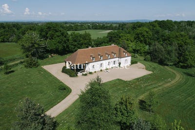/international/fr/moulins-auvergne-310104117524/