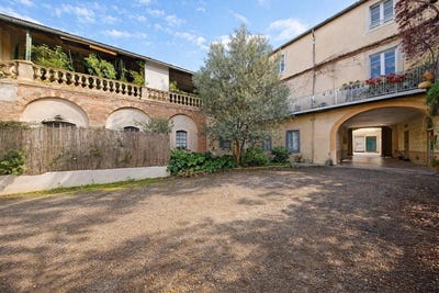 /international/fr/carcassonne-languedoc-roussillon-310108454595/
