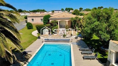 /international/fr/espondeilhan-languedoc-roussillon-310108405578/