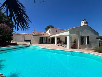 /international/fr/les-sables-d-olonne-pays-de-la-loire-310101444931/?lang=zh-cn