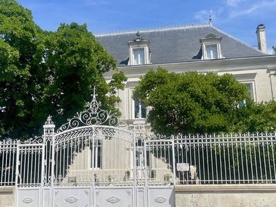/international/fr/villeneuve-la-comtesse-charente-310100742624/?lang=en