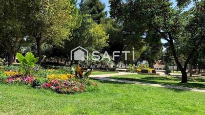 /international/fr/balaruc-les-bains-languedoc-roussillon-310108054869/