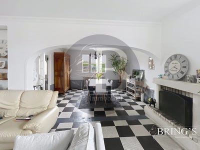 /international/fr/chateaubriant-pays-de-la-loire-310101207291/