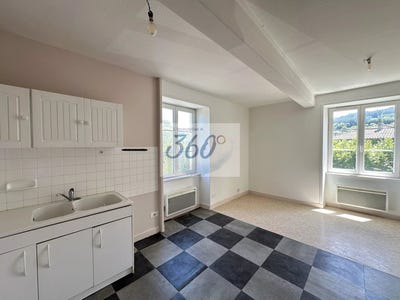 /international/fr/deux-grosnes-rhone-310104339043/